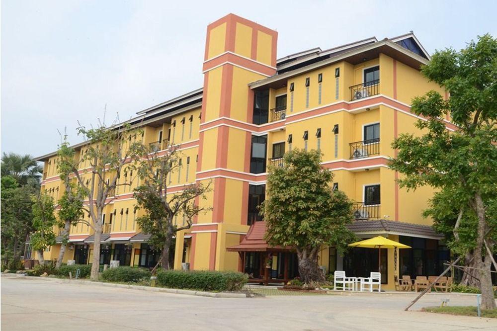 Boonme Heritage Phitsanulok Exterior foto